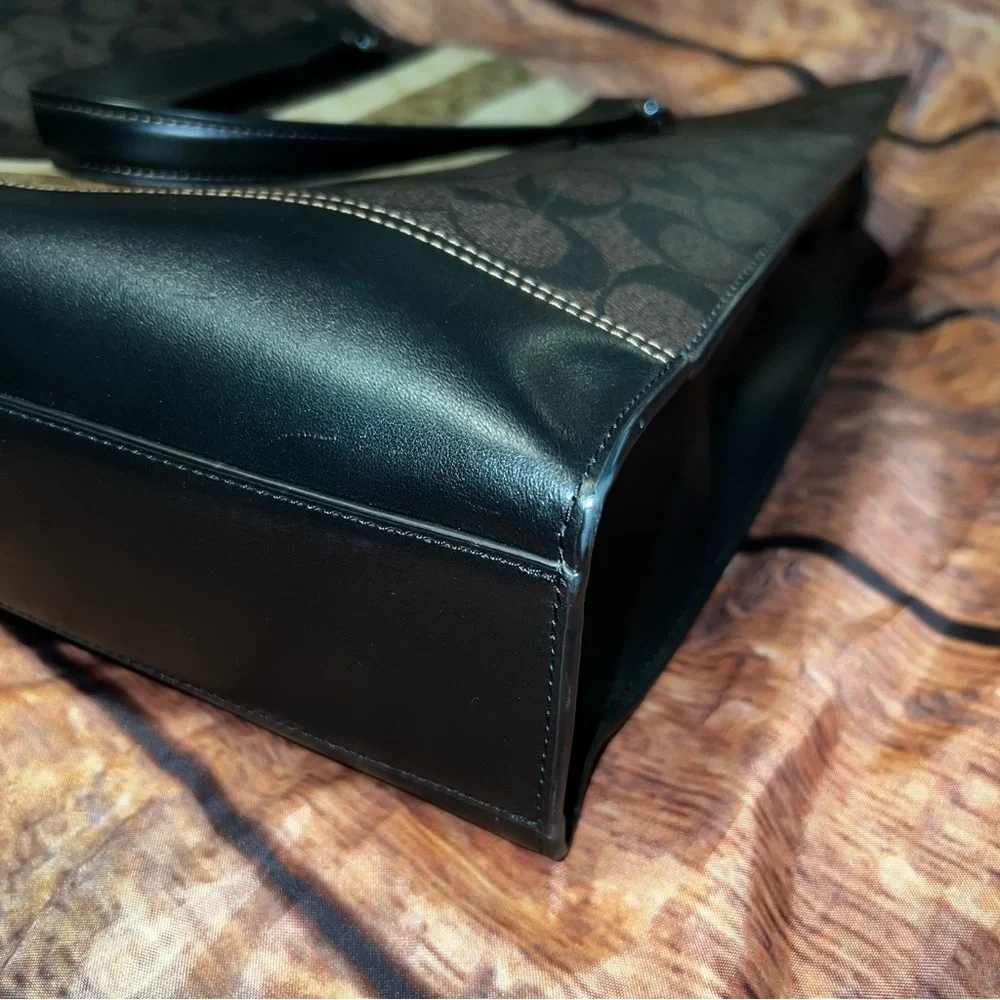 Mens Coach Messenger bag - Picture 2 of 14